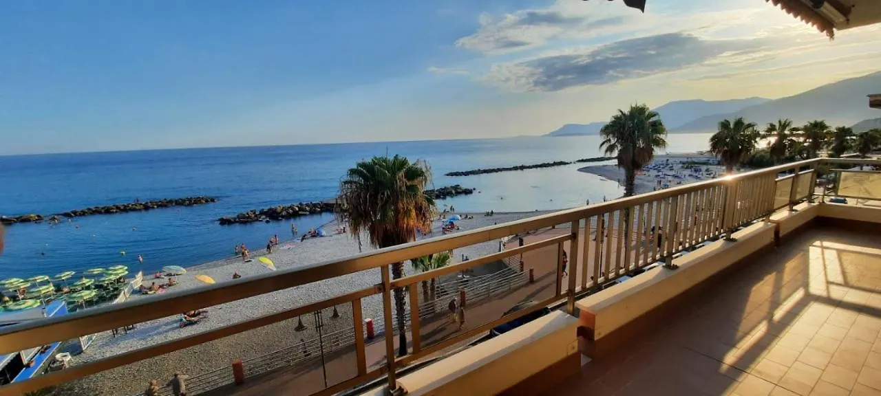 Casa Anna Appartamento Fronte Mare Ventimiglia Apartment