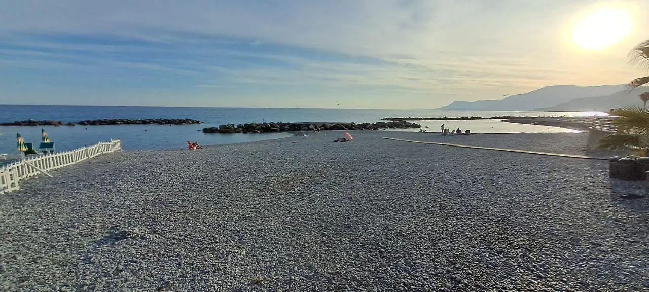 Casa Anna Appartamento Fronte Mare Ventimiglia Italy