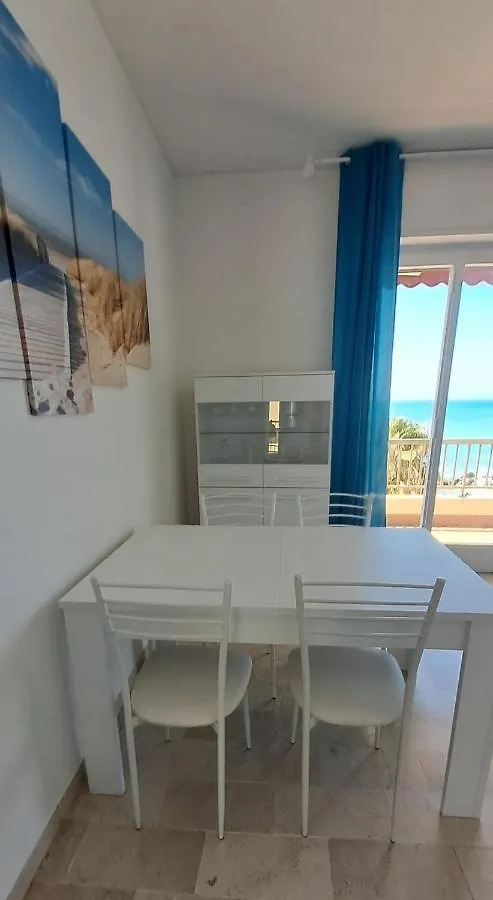 Casa Anna Appartamento Fronte Mare Ventimiglia 0*,  Italy