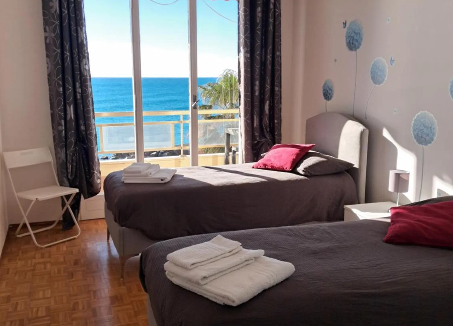 Casa Anna Appartamento Fronte Mare Ventimiglia