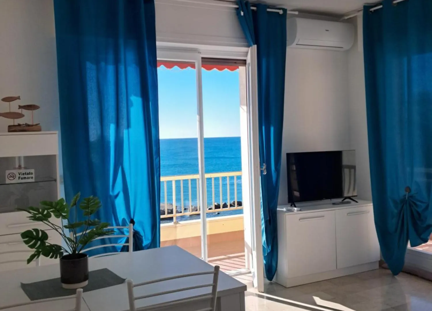 Casa Anna Appartamento Fronte Mare Ventimiglia location